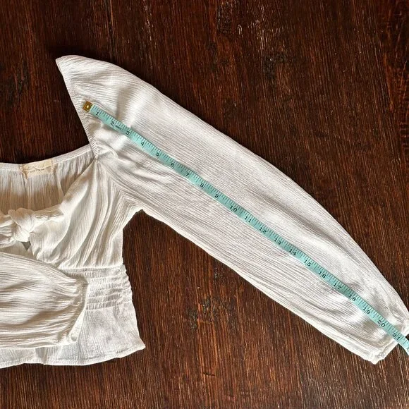 White V Neck Long Sleeves Cropped Top XS - Coquette Boho Essential - Picture 9 of 10